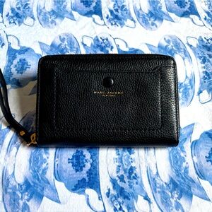 Marc Jacobs Travel Clutch Wallet